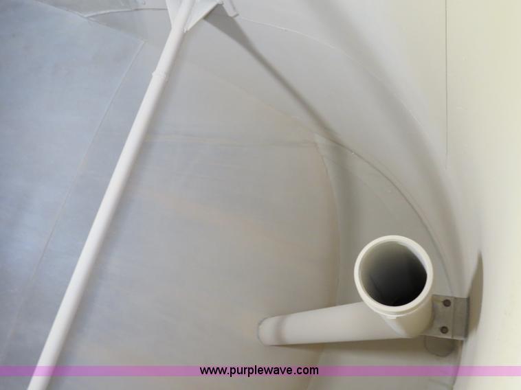 image for item B2295 1971 Fruehauf 40' aluminum pneumatic dry bulk trailer