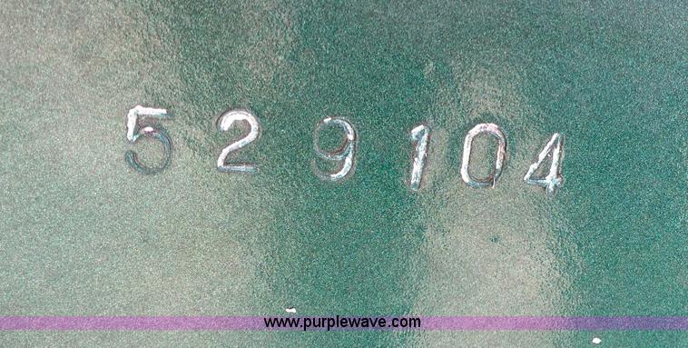 image for item B2295 1971 Fruehauf 40' aluminum pneumatic dry bulk trailer