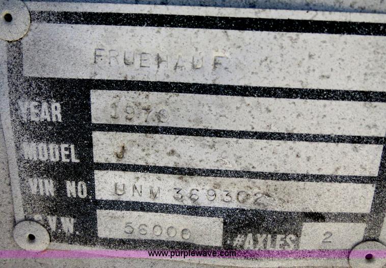 image for item B2296 1970 Fruehauf 40' aluminum pneumatic dry bulk trailer