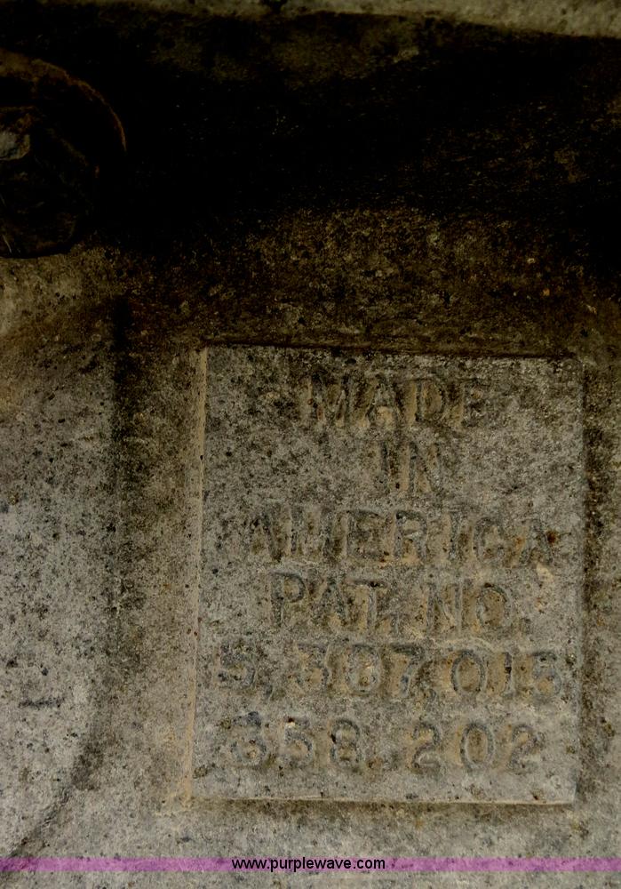 image for item B2296 1970 Fruehauf 40' aluminum pneumatic dry bulk trailer