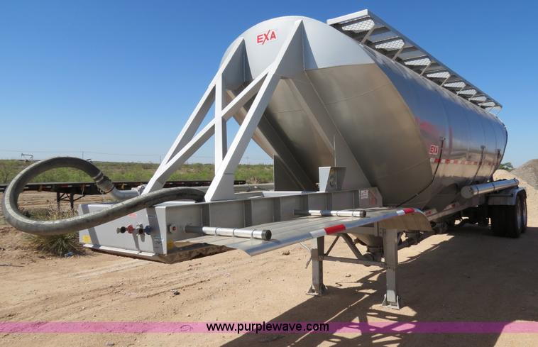 image for item B2297 2011 EXA 42' pneumatic dry bulk trailer
