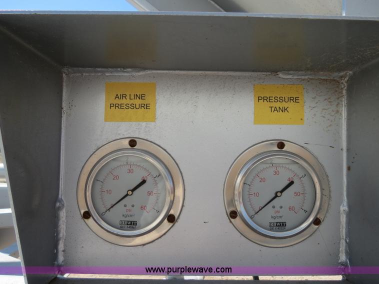 image for item B2297 2011 EXA 42' pneumatic dry bulk trailer