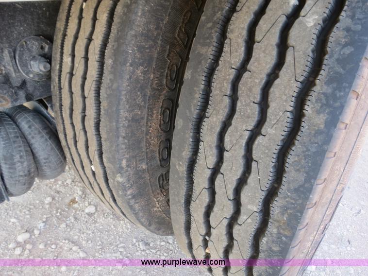 image for item B2297 2011 EXA 42' pneumatic dry bulk trailer