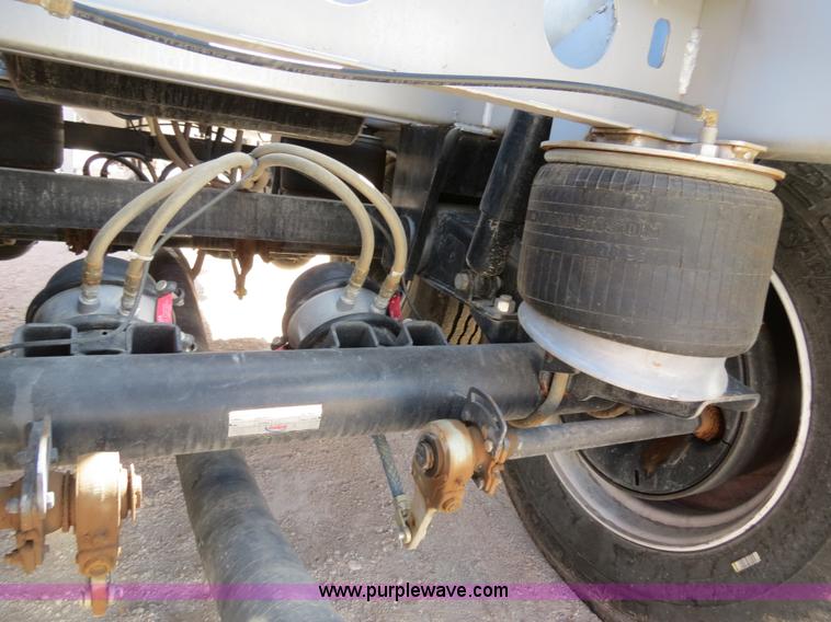 image for item B2297 2011 EXA 42' pneumatic dry bulk trailer