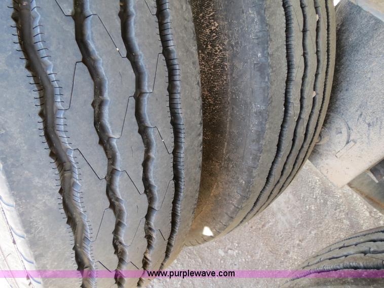 image for item B2297 2011 EXA 42' pneumatic dry bulk trailer