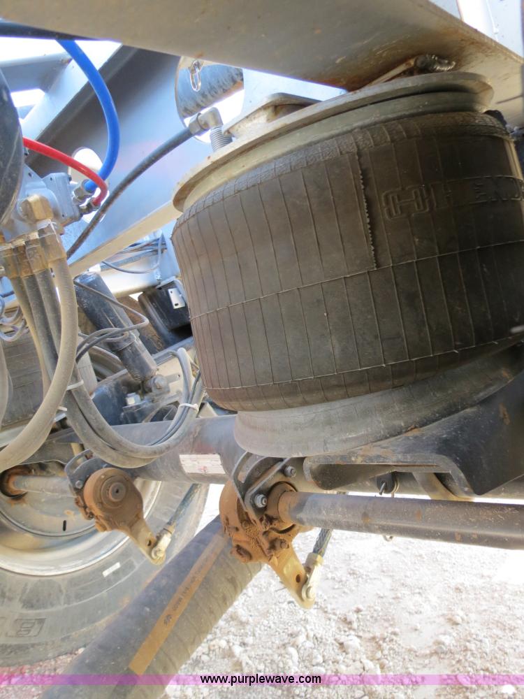 image for item B2297 2011 EXA 42' pneumatic dry bulk trailer