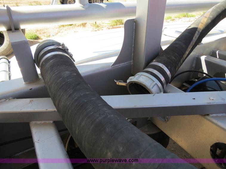 image for item B2297 2011 EXA 42' pneumatic dry bulk trailer