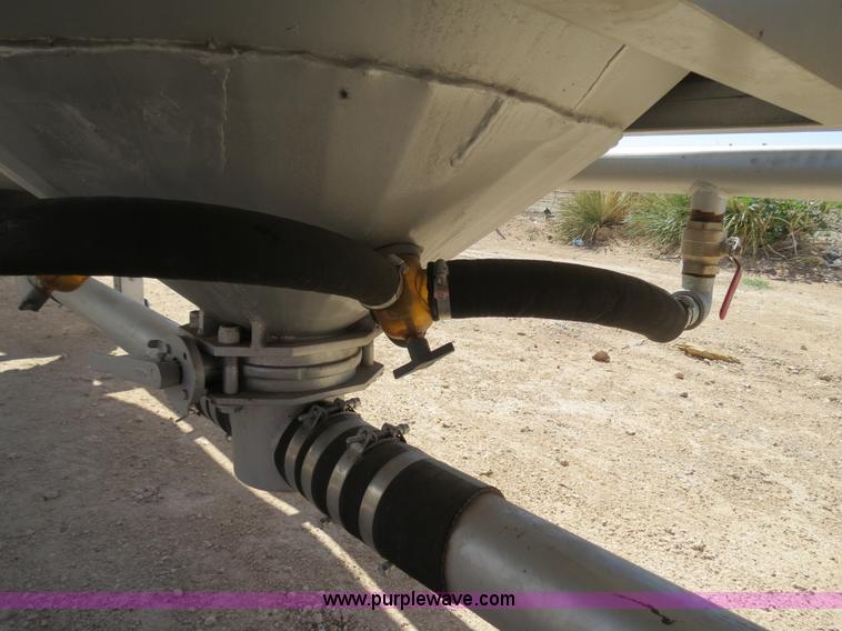 image for item B2297 2011 EXA 42' pneumatic dry bulk trailer