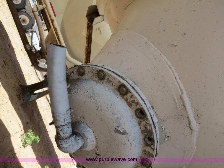 image for item B2298 1965 Fruehauf 40' aluminum pneumatic dry bulk trailer