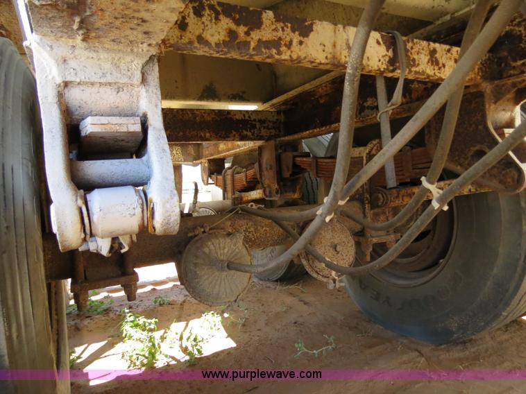 image for item B2298 1965 Fruehauf 40' aluminum pneumatic dry bulk trailer