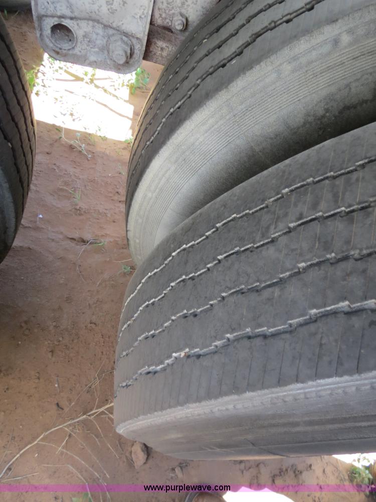 image for item B2298 1965 Fruehauf 40' aluminum pneumatic dry bulk trailer