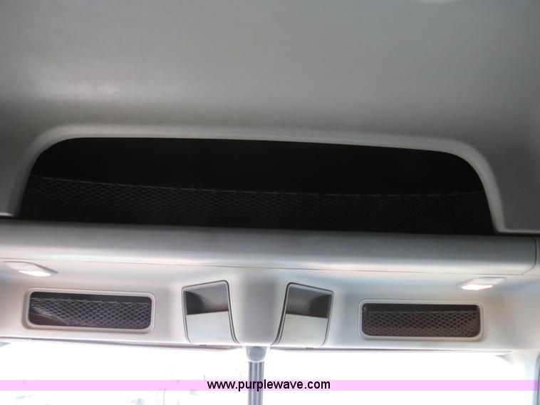 image for item B2299 2005 Freightliner Century Class S/T semi truck