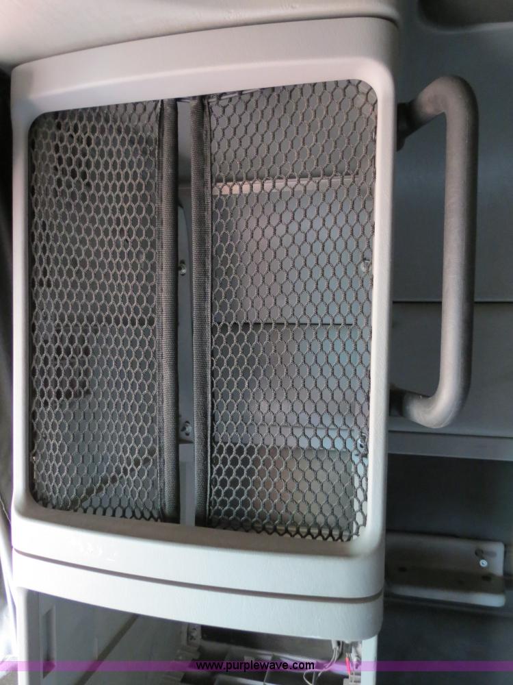 image for item B2299 2005 Freightliner Century Class S/T semi truck