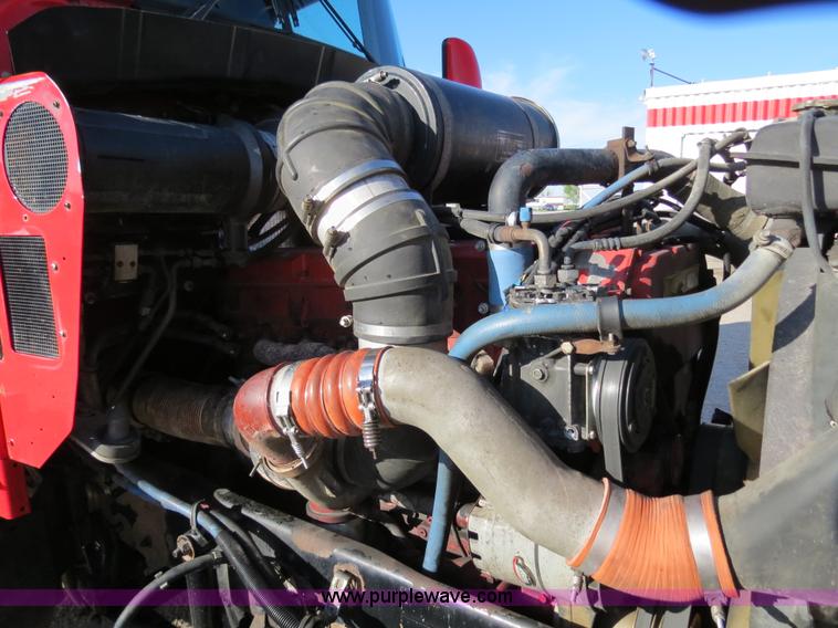 image for item B2310 2003 Kenworth T600 semi truck