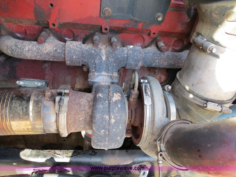 image for item B2310 2003 Kenworth T600 semi truck