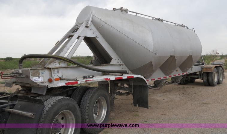 image for item B2352 1974 Fruehauf aluminum pneumatic dry bulk trailer