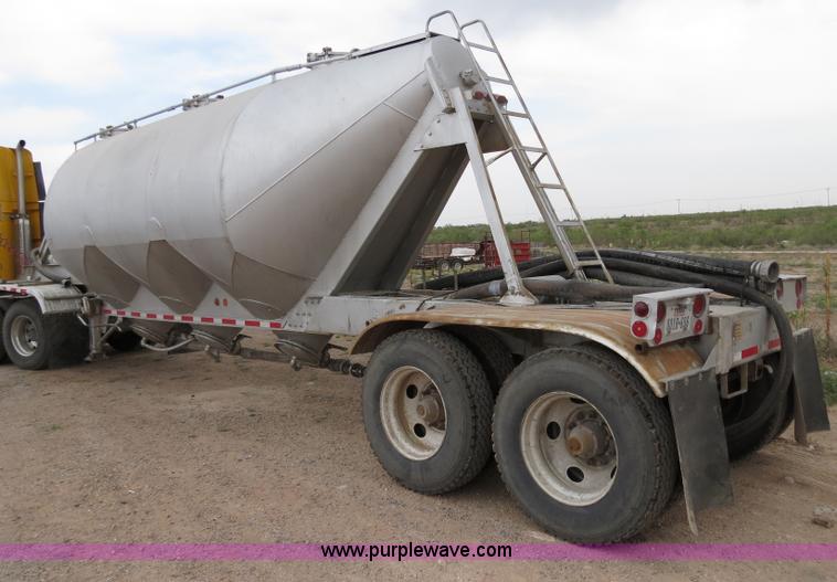 image for item B2352 1974 Fruehauf aluminum pneumatic dry bulk trailer