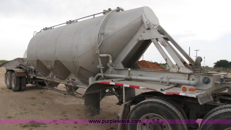image for item B2352 1974 Fruehauf aluminum pneumatic dry bulk trailer