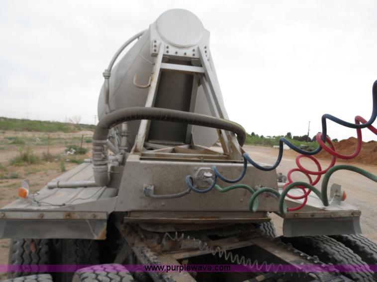 image for item B2352 1974 Fruehauf aluminum pneumatic dry bulk trailer