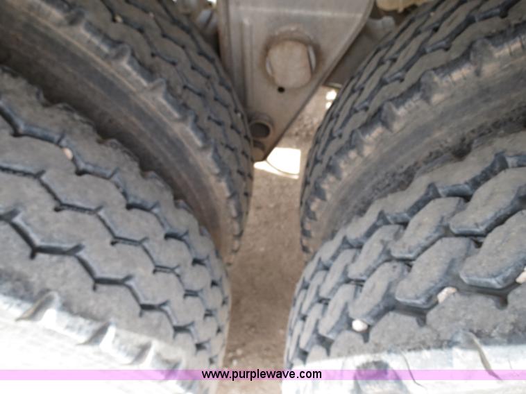 image for item B2352 1974 Fruehauf aluminum pneumatic dry bulk trailer