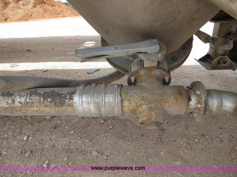 image for item B2352 1974 Fruehauf aluminum pneumatic dry bulk trailer