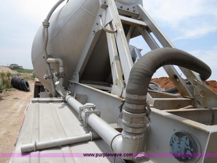 image for item B2352 1974 Fruehauf aluminum pneumatic dry bulk trailer