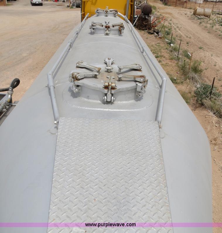 image for item B2352 1974 Fruehauf aluminum pneumatic dry bulk trailer