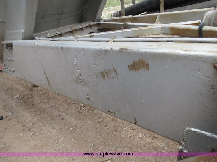 image for item B2352 1974 Fruehauf aluminum pneumatic dry bulk trailer