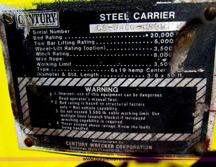 image for item B2691 1997 Peterbilt 330 roll back truck