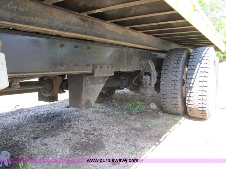 image for item B2691 1997 Peterbilt 330 roll back truck