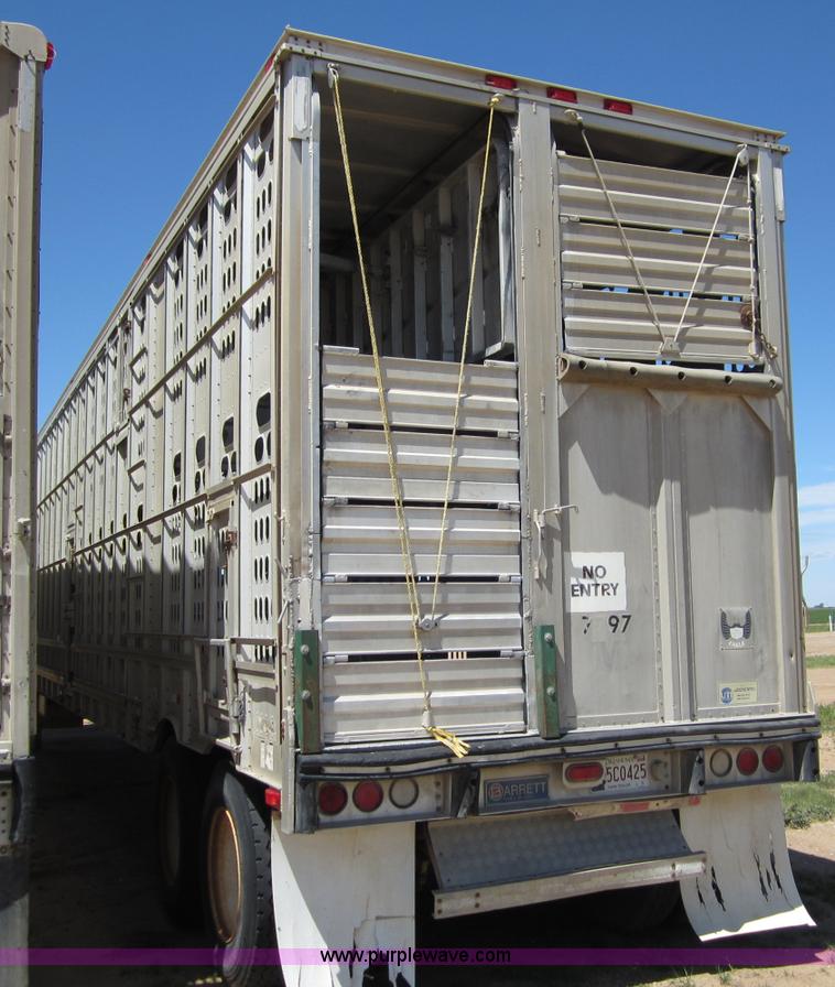 image for item B3213 1995 Barrett 50' livestock trailer