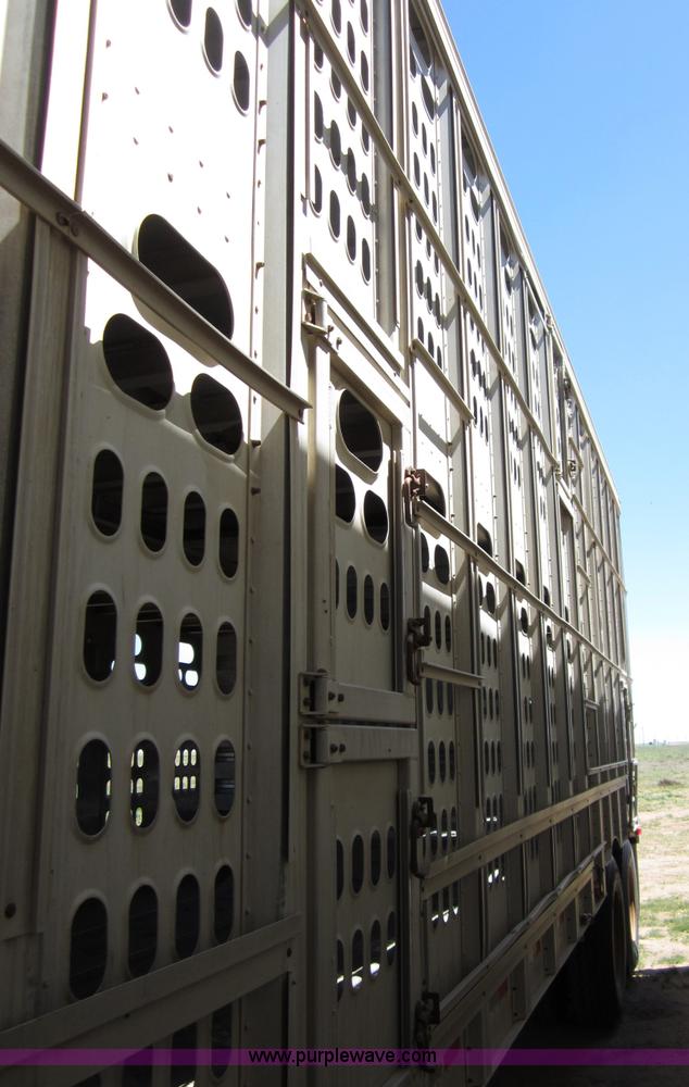 image for item B3213 1995 Barrett 50' livestock trailer