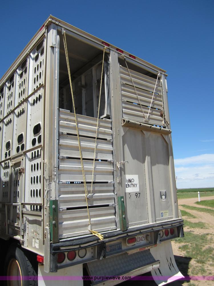 image for item B3213 1995 Barrett 50' livestock trailer