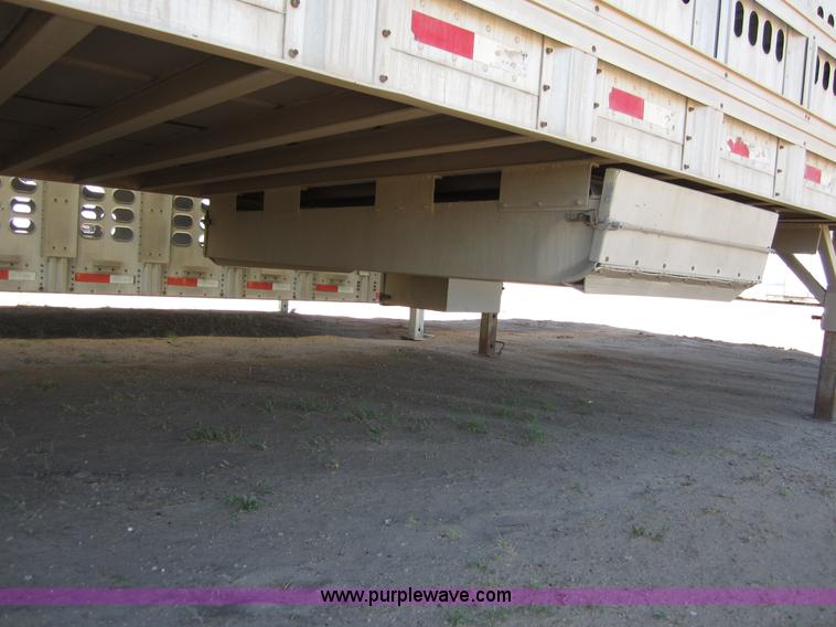 image for item B3213 1995 Barrett 50' livestock trailer