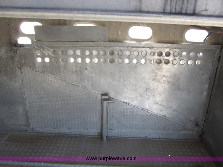 image for item B3213 1995 Barrett 50' livestock trailer