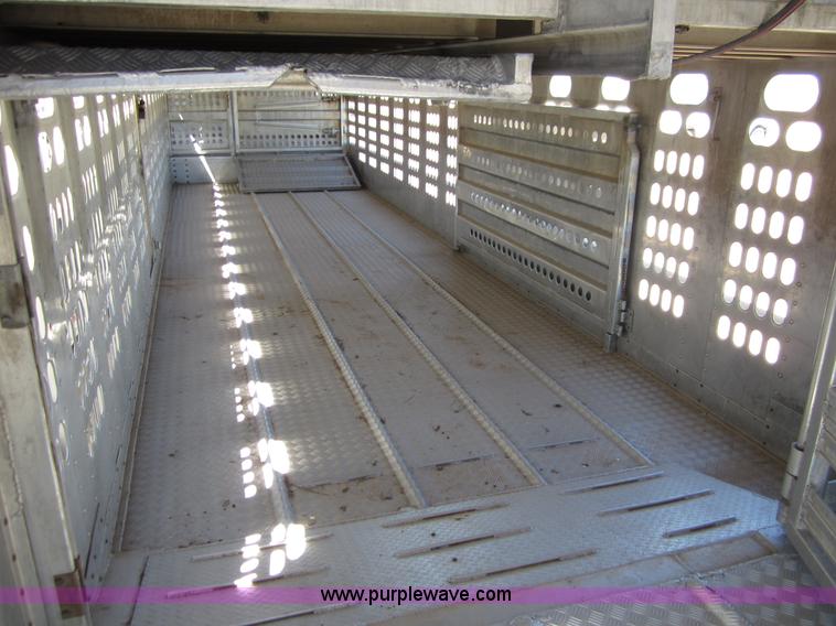 image for item B3213 1995 Barrett 50' livestock trailer