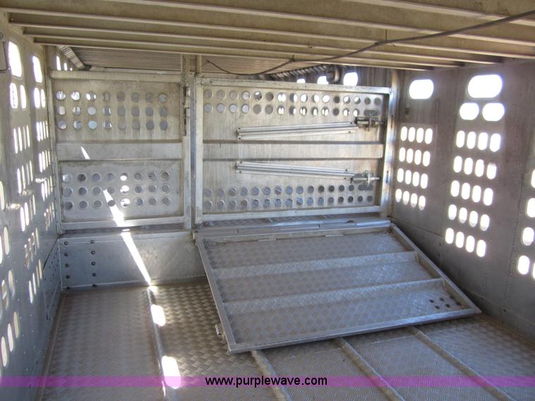 image for item B3213 1995 Barrett 50' livestock trailer