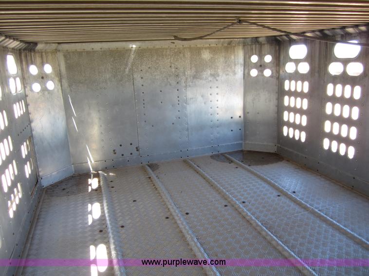 image for item B3213 1995 Barrett 50' livestock trailer