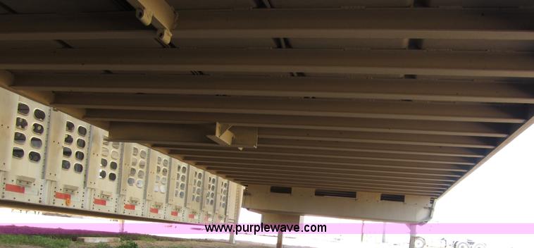 image for item B3213 1995 Barrett 50' livestock trailer