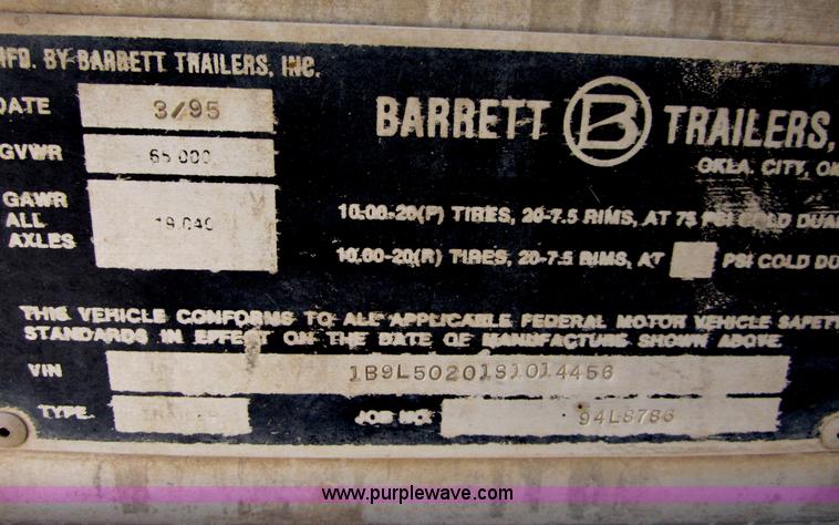 image for item B3213 1995 Barrett 50' livestock trailer