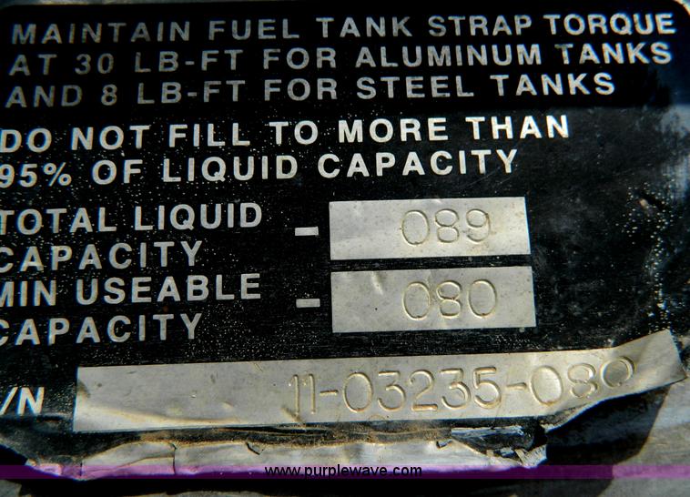 image for item B3651 1997 Peterbilt 379 Day Cab semi truck