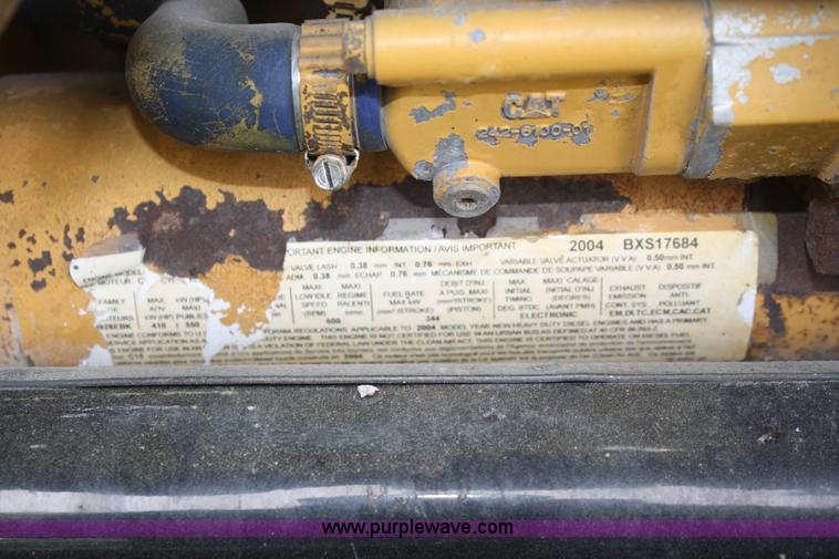 image for item B6576 2005 Peterbilt 379 semi truck