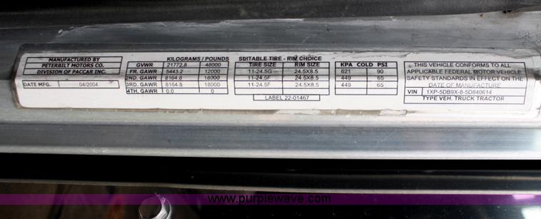 image for item B6576 2005 Peterbilt 379 semi truck