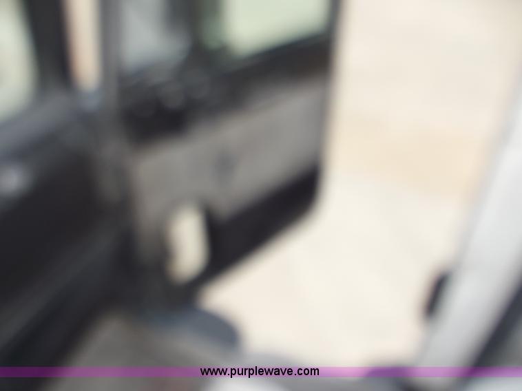 image for item C2002 1999 Freightliner FLD120 semi truck