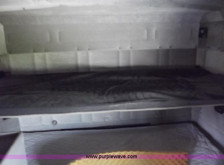 image for item C2002 1999 Freightliner FLD120 semi truck