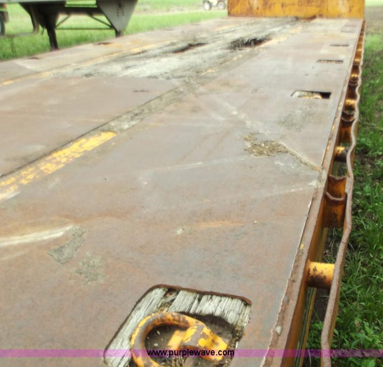 image for item C2102 1979 Transcraft 44' flatbed trailer