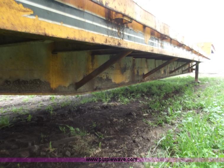 image for item C2102 1979 Transcraft 44' flatbed trailer