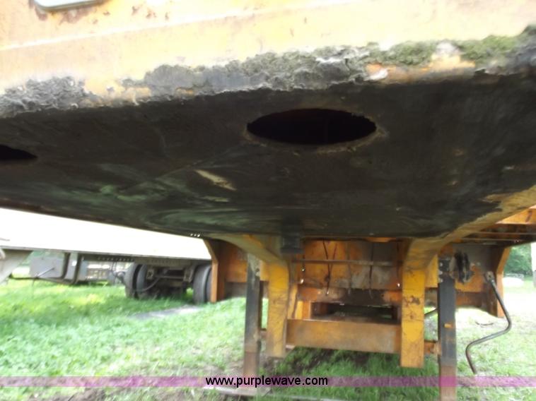 image for item C2102 1979 Transcraft 44' flatbed trailer