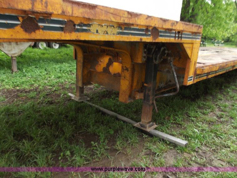 image for item C2102 1979 Transcraft 44' flatbed trailer