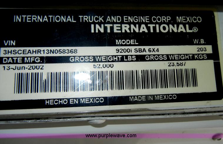 image for item C4281 2003 International 9200i SBA semi truck